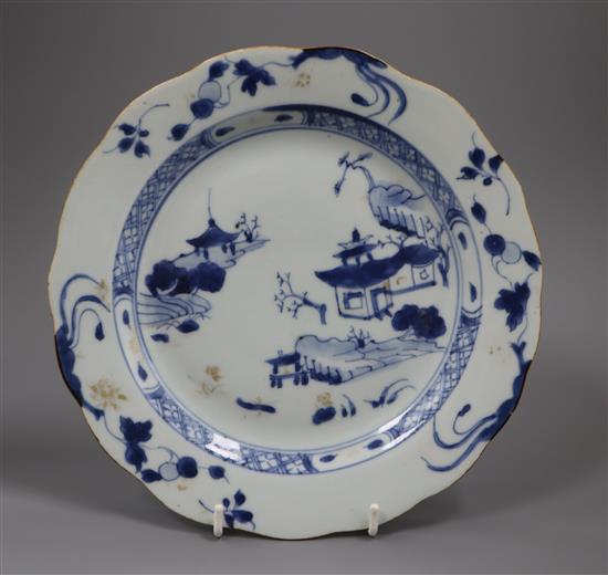 A Chinese Nanking cargo blue and white plate diameter 22cm